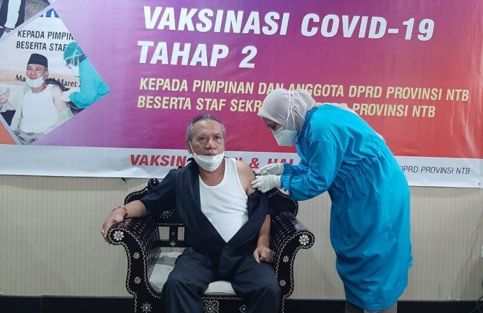 Vaksin tahap kedua bagi legislator NTB lancar, Sekwan ingatkan patuhi 5M