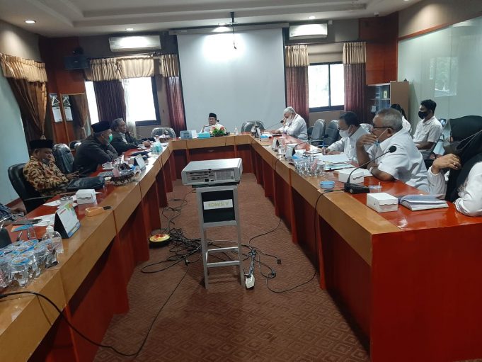 Rapat Kerja Komisi V DPRD Provinsi NTB (Bidang Kesra dan Pemberdayaan Perempuan) dengan OPD Mitra Kerja
