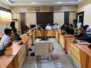 Aksi Demonstrasi Aliansi Pro Rakyat Demokrasi di Gedung DPRD Provinsi NTB