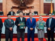 Rapat Paripurna DPRD Provinsi NTB dalam Rangka Penyerahan LHP BPK RI Terhadap Laporan Keuangan Pemerintah Provinsi NTB Tahun 2022