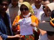 Ketua DPRD bersama Wakil Ketua dan Anggota DPRD Provinsi NTB Menerima Massa Aksi Aliansi Rakyat NTB Menggugat