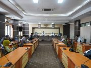 Ketua Bapemperda dan Ketua Komisi V DPRD Provinsi NTB Menerima kunjungan Badan Anggaran DPRD Provinsi Jawa Timur