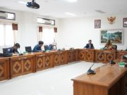 Kepala Bagian Keuangan Sekretariat DPRD Provinsi NTB Terima Kunjungan Audiensi BEM Universitas Mataram