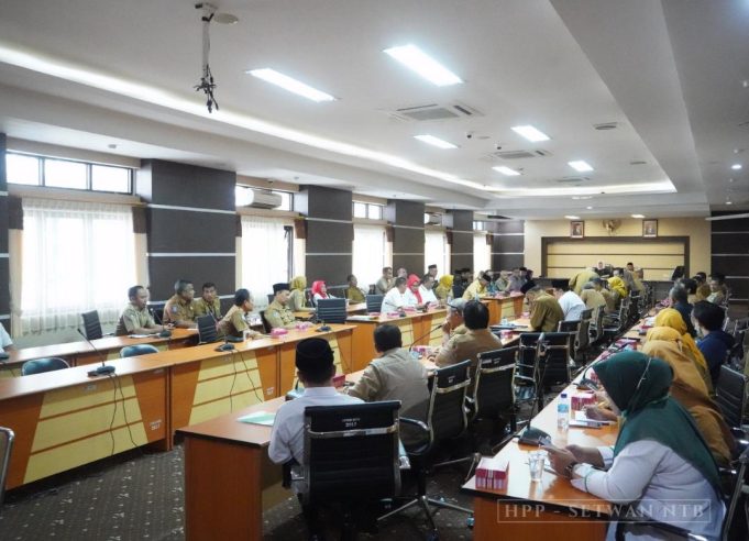 Rapat kerja dan Silaturrahim Pimpinan dan Anggota Komisi V DPRD Provinsi NTB