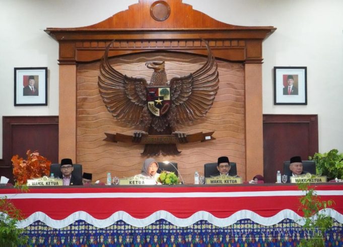 Rapat Paripurna Masa Persidangan II Tahun Sidang 2024-2025