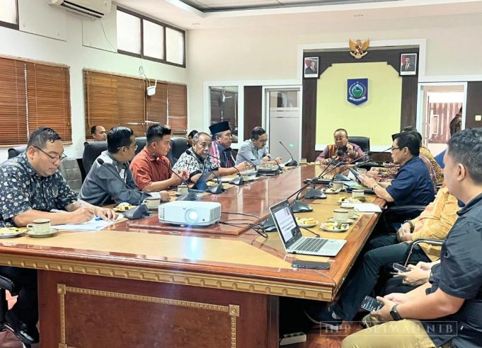 Rapat Persiapan Pelantikan Gubernur dan Wakil Gubernur NTB Terpilih Masa Jabatan 2025-2030
