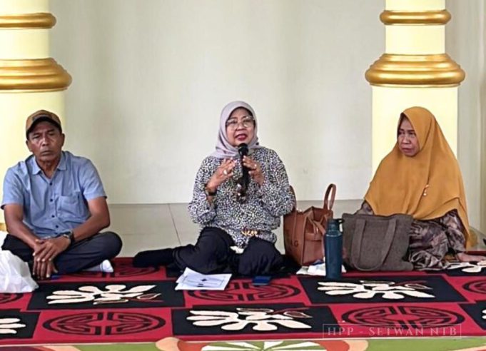 Ketua DPRD Provinsi NTB Melaksanakan Kegiatan Sosialisasi Raperda Provinsi NTB