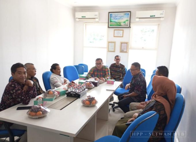 Kunjungan kerja Komisi III DPRD Provinsi NTB Ke Kantor Cabang Bank NTB Syariah Kabupaten Lombok Tengah