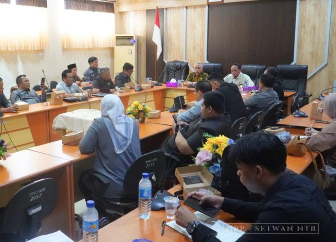 Ketua Badan Kehormatan DPRD Provinsi NTB Menerima Kunjungan Konsultasi Gabungan Bapemperda, Badan Kehormatan dan Banmus DPRD Kabupaten Muaro Jambi