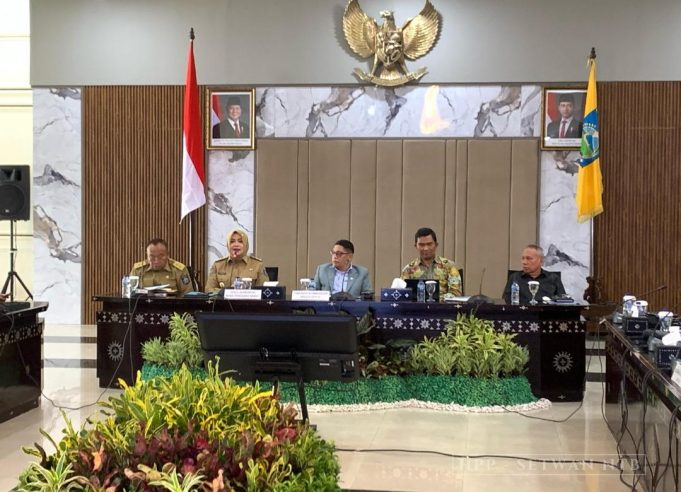 Wakil Ketua III DPRD Provinsi NTB Hadir pada Penerimaan Kunjungan Kerja Badan Legislasi DPR RI