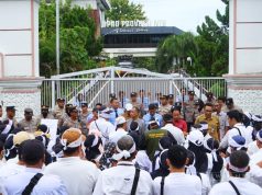 Komisi V DPRD Provinsi NTB Terima Massa Aksi pForum Komunikasi Honorer K2, PTT, dan GTT Kota Mataram