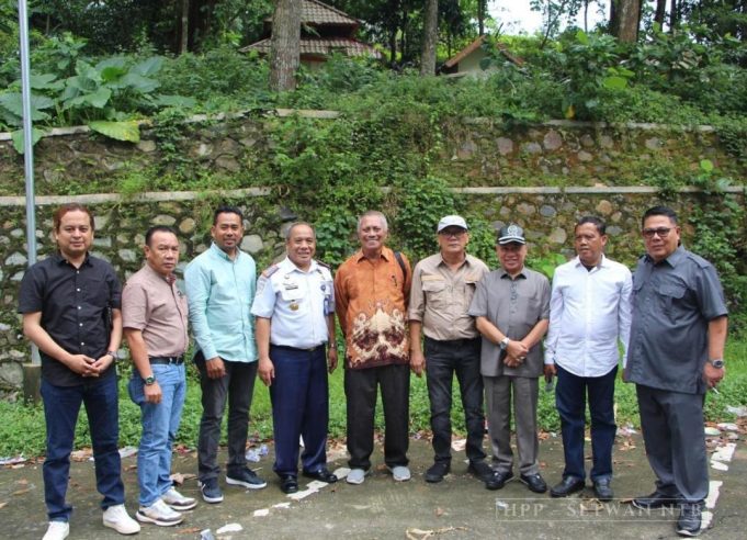 Pimpinan dan Anggota Pansus III melakukan kunjungan lapangan ke Kabupaten Lombok Utara