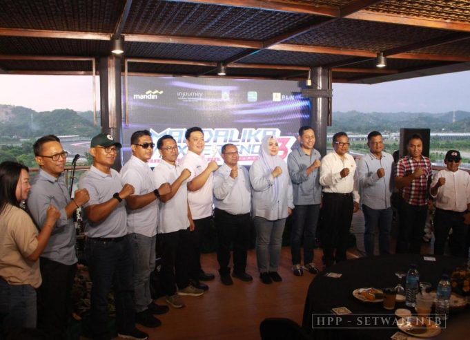Anggota Komisi IV hadir pada Touring Experience Kendaraan Listrik di Mandalika