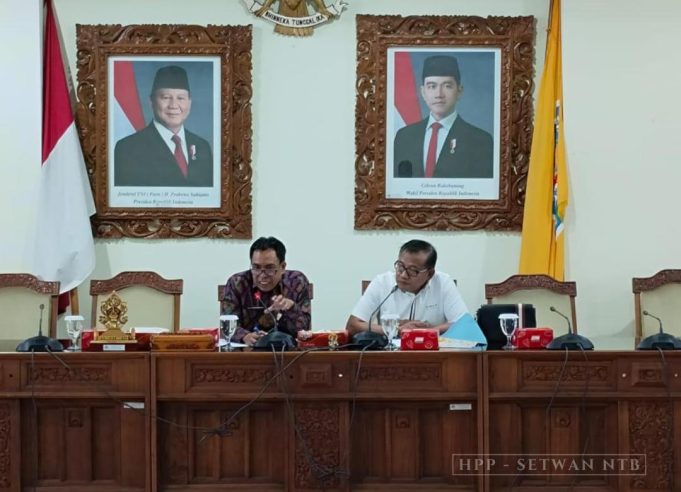 Pimpinan dan Anggota Pansus III DPRD Provinsi NTB melakukan Studi Komparatif ke DPRD Provinsi Bali dan Dinas Perhubungan Provinsi Bali