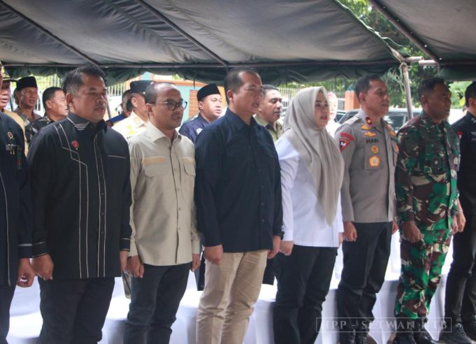 Wakil Ketua DPRD Provinsi NTB Hadiri Upacara Pelantikan dan Pengambilan Sumpah Jabatan Penjabat Sekretaris Daerah Provinsi NTB