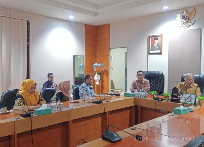 SEKRETARIAT DPRD NTB TERIMA KUNJUNGAN KERJA DPRD KABUPATEN SUMBAWA BARAT