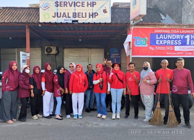 Sekretariat DPRD NTB Ikut Sukseskan Bhakti Sosial HUT ke-80 RI