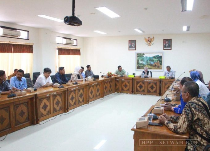 DPRD NTB Terima Kunjungan Kerja DPRD Kabupaten Lamongan terkait Kegiatan Banmus dan Bapemperda