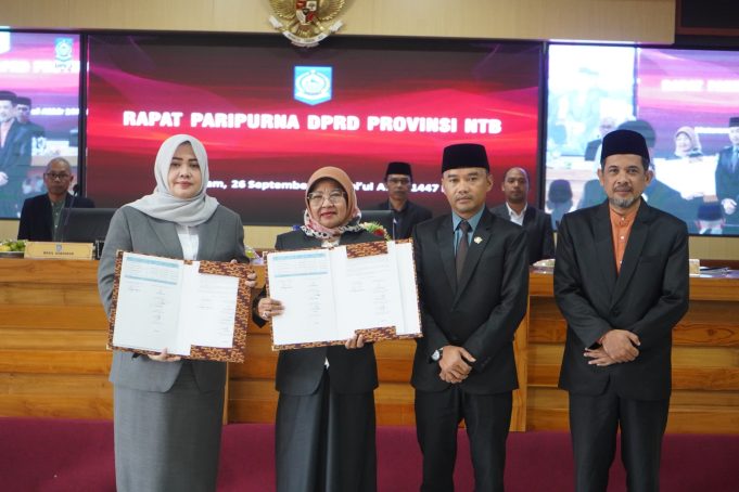 Rapat Paripurna DPRD NTB: Laporan Banggar serta Persetujuan Penetapan Perubahan APBD 2025