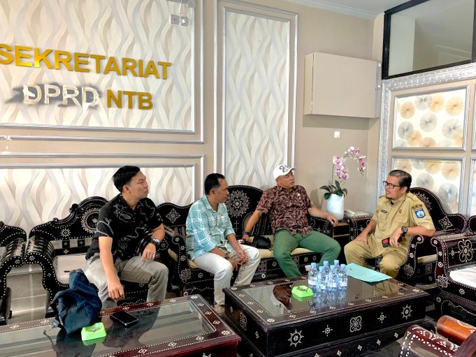 Sekretariat DPRD NTB Terima Kunjungan DPRD Kabupaten Merangin