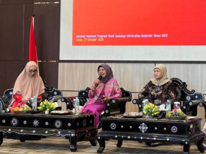 Ketua DPRD NTB Hadir Sebagai Narasumber Seminar Nasional Sosiologi