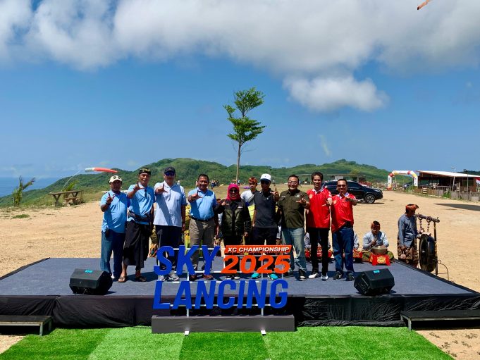 Ketua DPRD NTB Hadiri Pembukaan Sky Lancing Cross Country Championship 2025