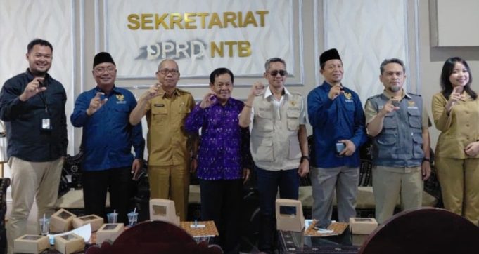 Sekretariat DPRD NTB Terima Visitasi dari Komisi Informasi Provinsi NTB